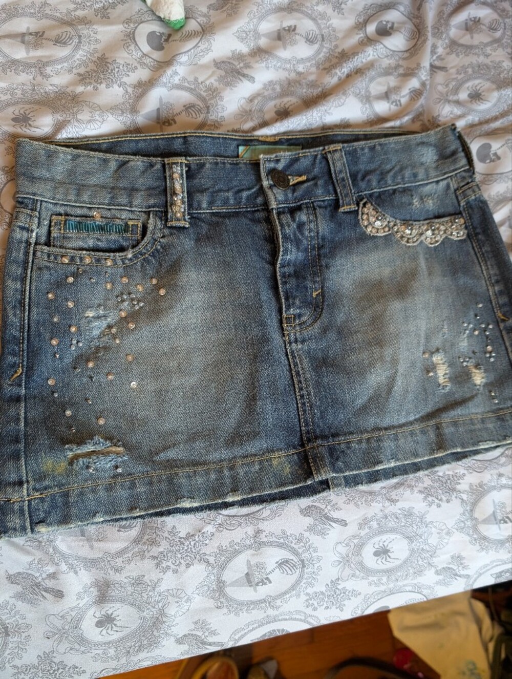 Rare Vintage Hollister Y2K Denim Low Rise Mini Skirt Beaded Embellished Size 1
